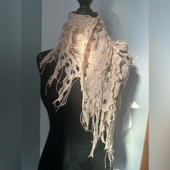 VINTAGE BOHO SHEER CUTOUT TRIANGULAR FRINGE Sparkle SCARF - Picture 5 of 8